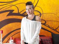 Kelly Dooley: “I’d roll around in mud, in a cute dress!”